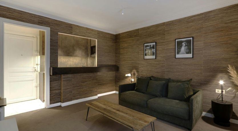 Photo of Jade Circle