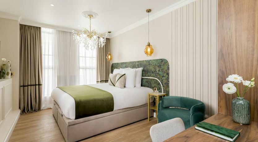 Photo of Parisian Corner