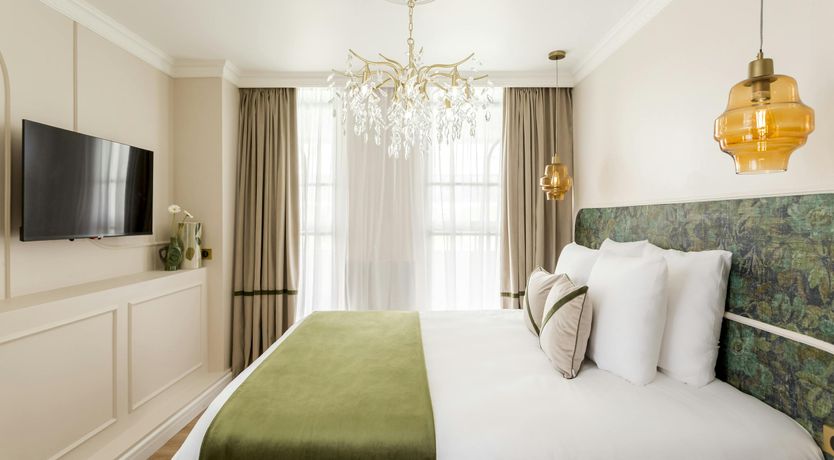 Photo of Parisian Corner