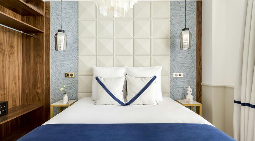 Photo of Parisian Corner