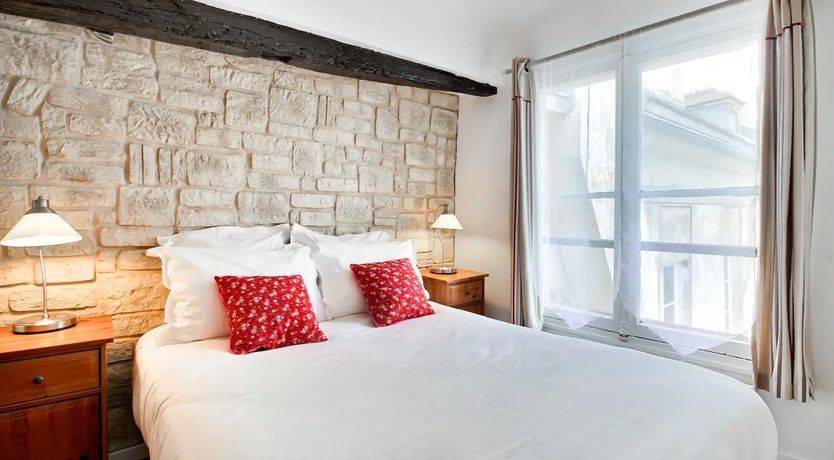 Photo of Parisian Courtyard View