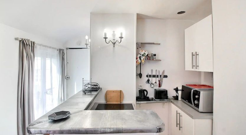 Photo of Parisian Courtyard View