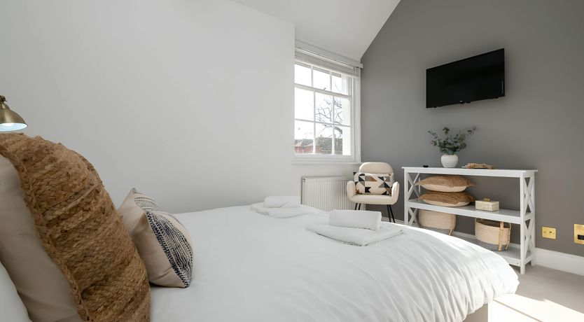 Photo of Sea & Still