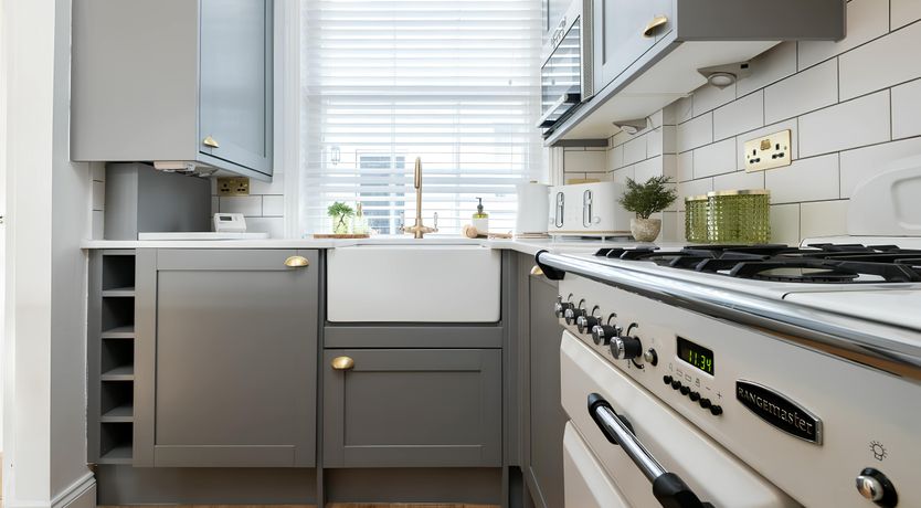 Photo of Sea & Still