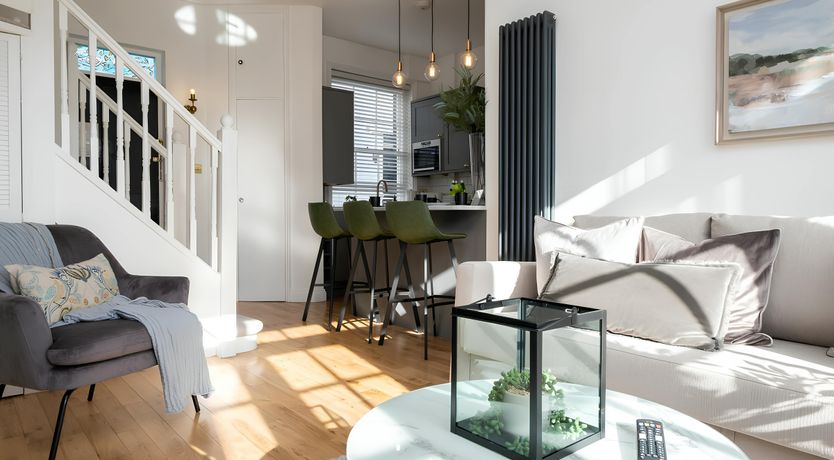 Photo of Sea & Still