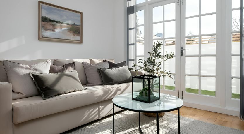 Photo of Sea & Still