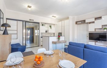 Tranquil Roma Holiday Home