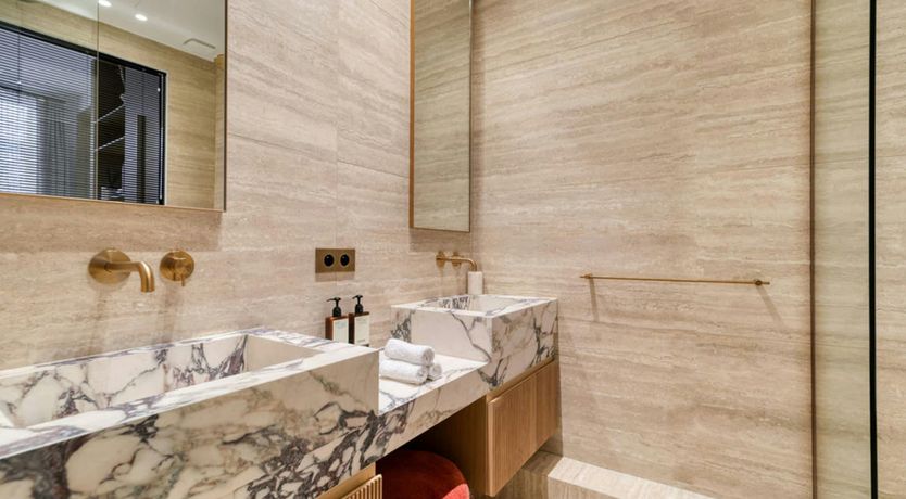 Photo of Opera's Echo