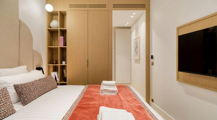 Photo of Opera's Echo