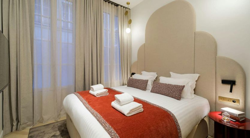 Photo of Opera's Echo