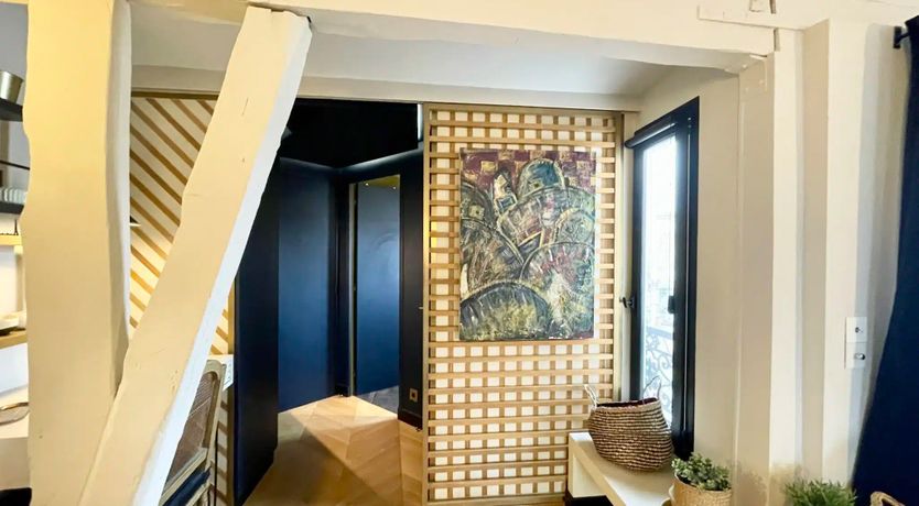 Photo of Parisian Shadow