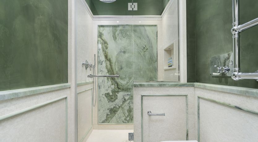 Photo of Canal & Gold