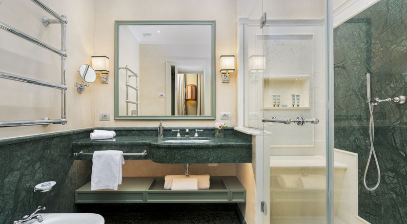 Photo of Canal & Gold