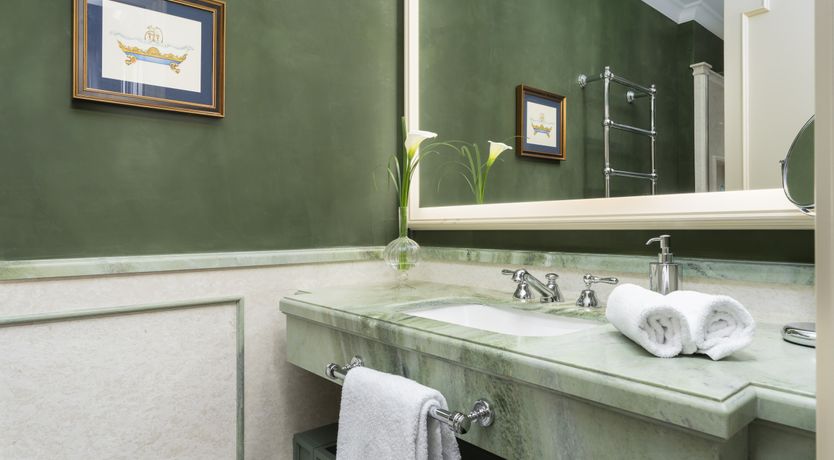 Photo of Canal & Gold