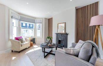 Fulham Light Holiday Home
