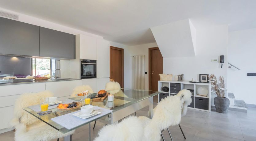 Photo of Argegno Echo