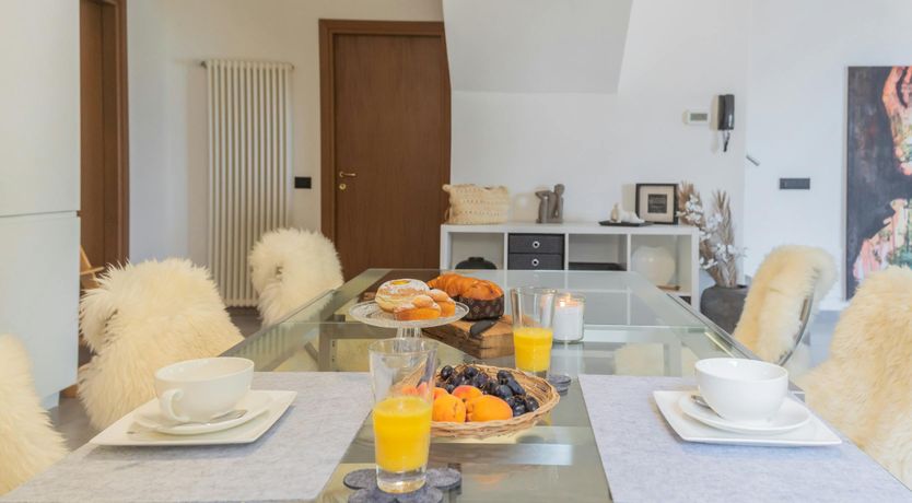 Photo of Argegno Echo