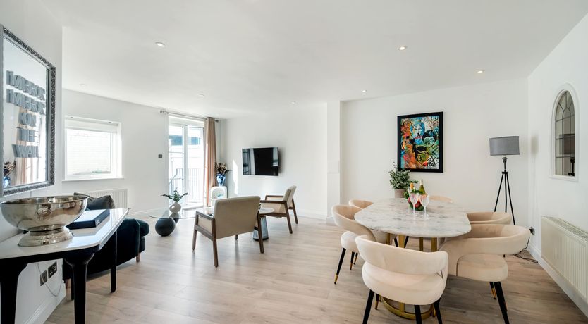 Photo of The Resident Muse