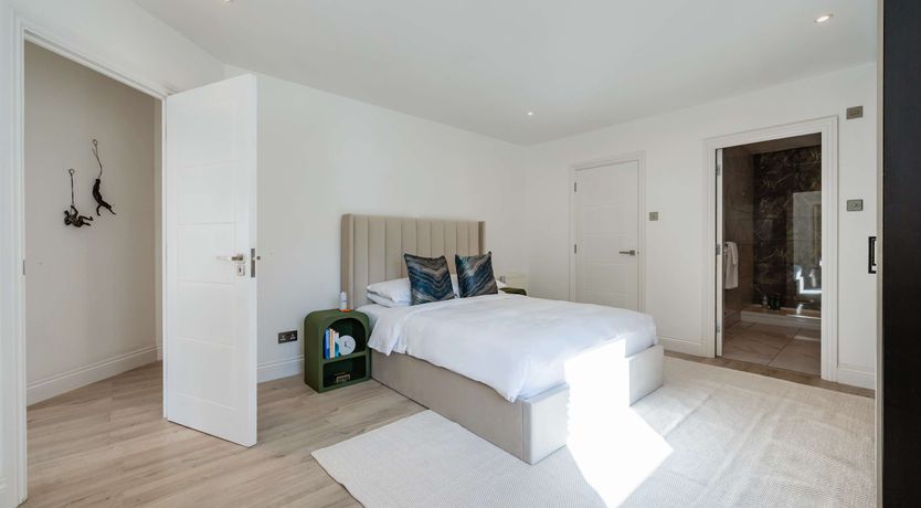 Photo of The Resident Muse