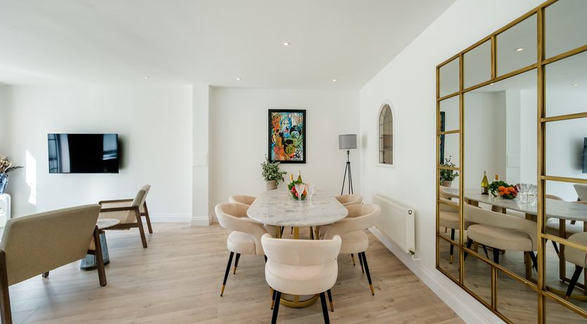 Photo of The Resident Muse