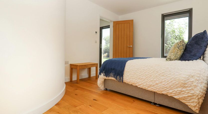 Photo of Dover Whisper