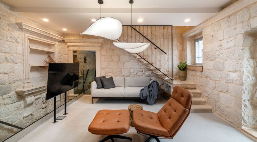 Photo of Stone's Beauty