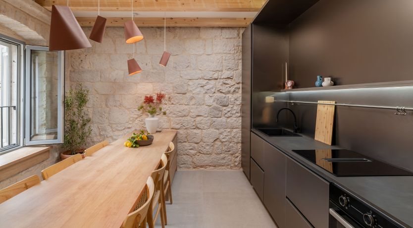 Photo of Stone's Beauty