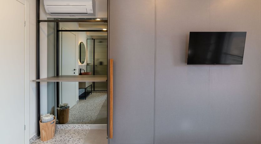 Photo of Stone's Beauty