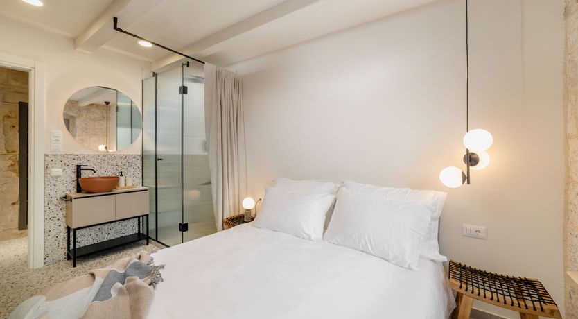 Photo of Stone's Beauty