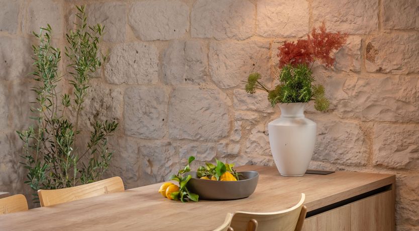 Photo of Stone's Beauty