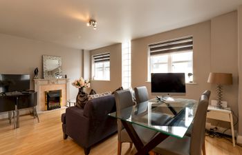 West Retreat Holiday Home