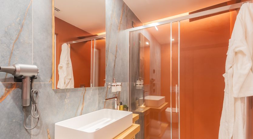 Photo of Lake & Villa