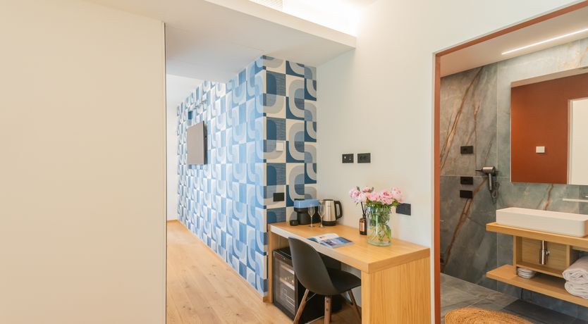 Photo of Lake & Villa