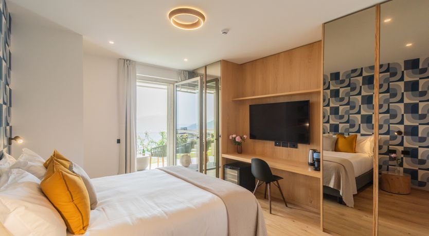 Photo of Lakeside Terrace