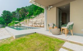 Photo of Lakeside Terrace