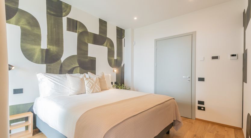 Photo of Lakeside Terrace