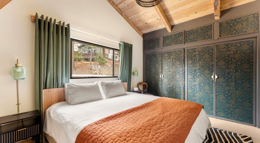 Photo of Mountain Panorama