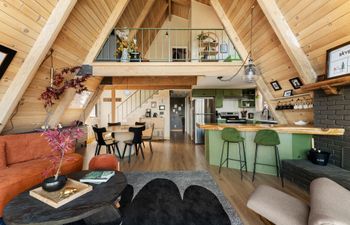 Mountain Panorama Holiday Home