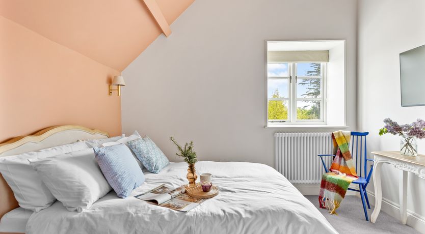 Photo of The Somerset Manor