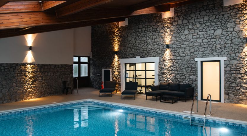 Photo of The Somerset Manor