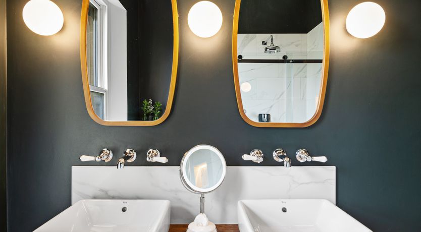 Photo of The Somerset Manor