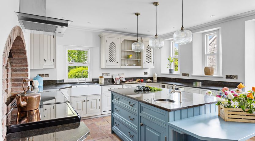 Photo of The Somerset Manor