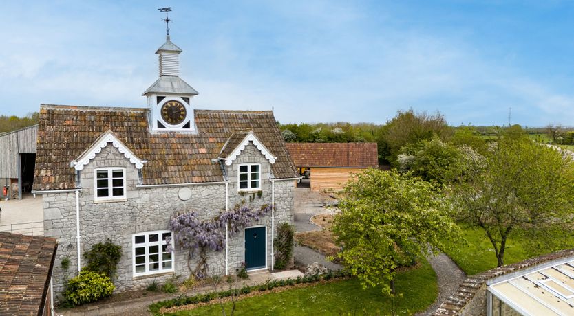 Photo of The Somerset Manor