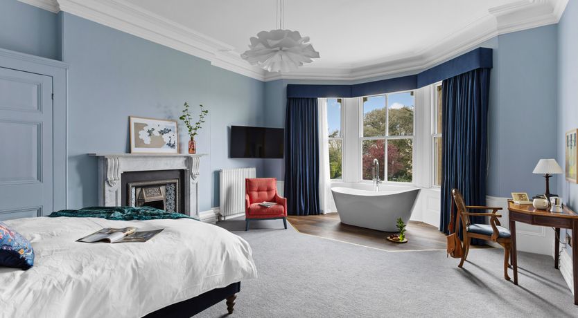 Photo of The Somerset Manor