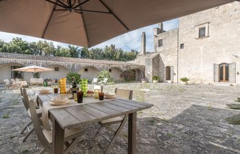 Grand City Holiday Home