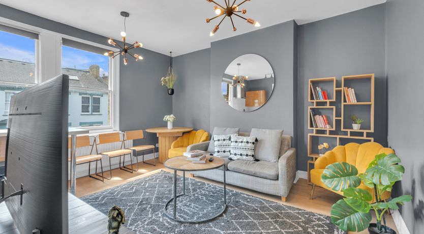 Photo of Beauty & Bright