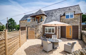 Moon and Back Holiday Home