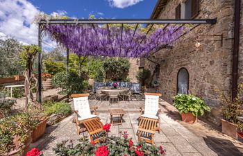 Ethereal Tuscan View Holiday Home