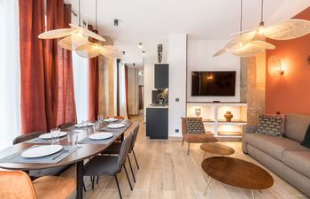 Galleries & Green spaces Holiday Home