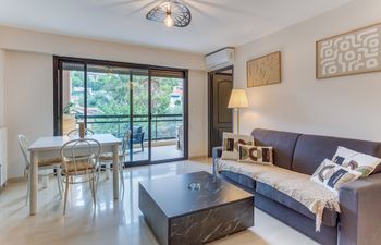 The Azure Home Holiday Home